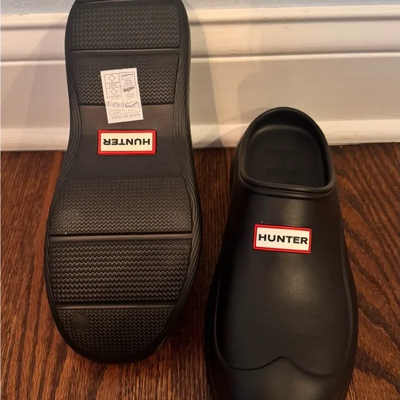 Hunter’s Women Slip on Clog - Size 9.5 - Picture 3 of 4